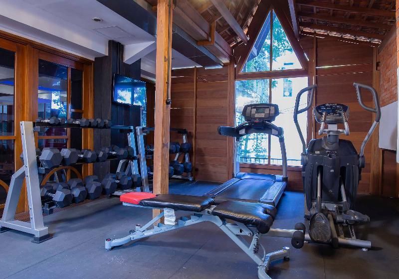 בית מלון כפרי The 1o1 Bandung Dago