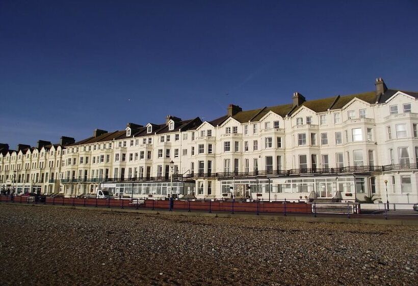 ホテル The Strand