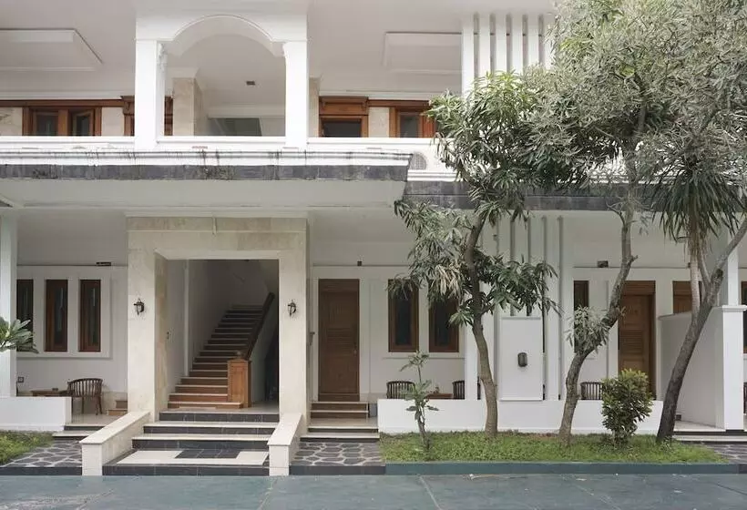 فندق Urbanview Omah Pari Boutique