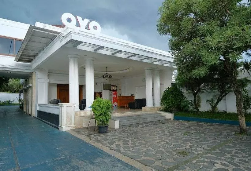 فندق Urbanview Omah Pari Boutique