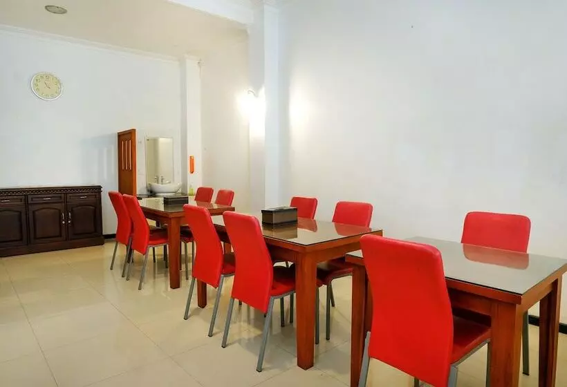 فندق Urbanview Omah Pari Boutique