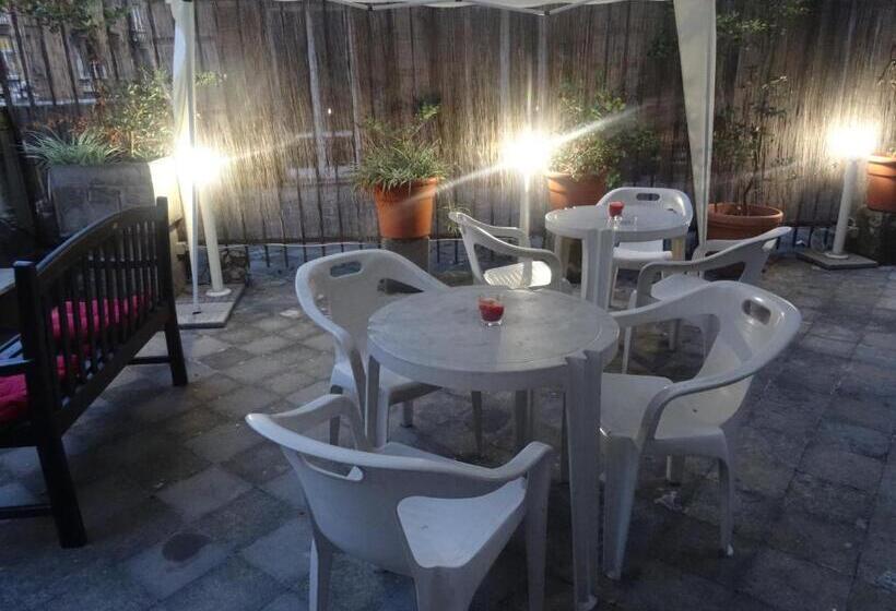 Panzió Albergo Locanda Alambra