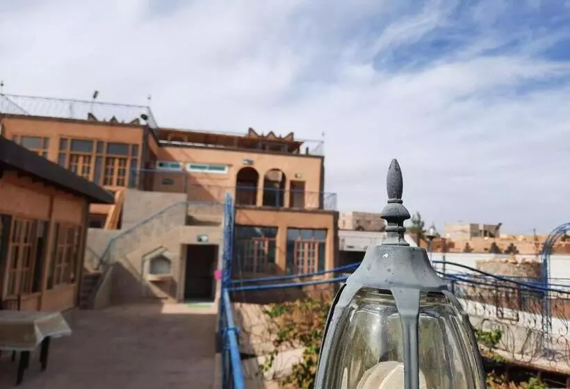 Retkeilymaja Gite Boukhalfa