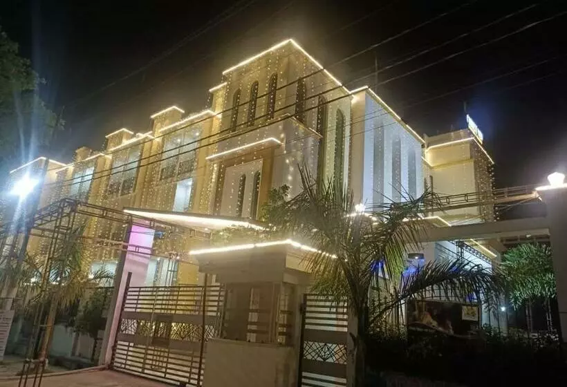ホテル Corbett View Banquets And Resorts