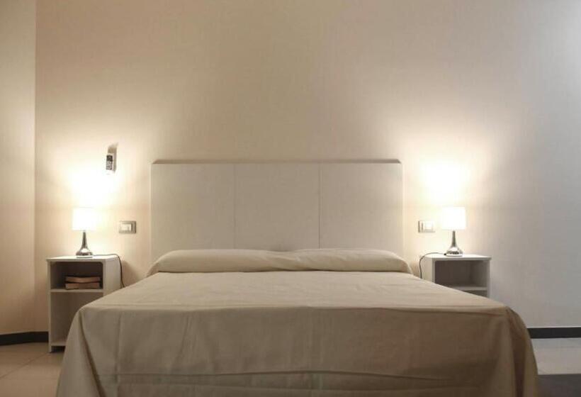 پانسیون East Design Rooms