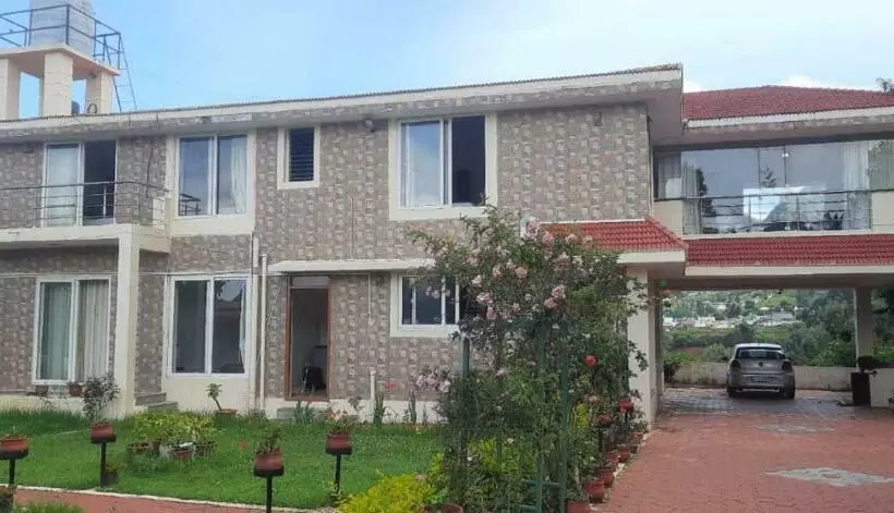 Majatalo Velus Bungalow Ooty By Lexstays