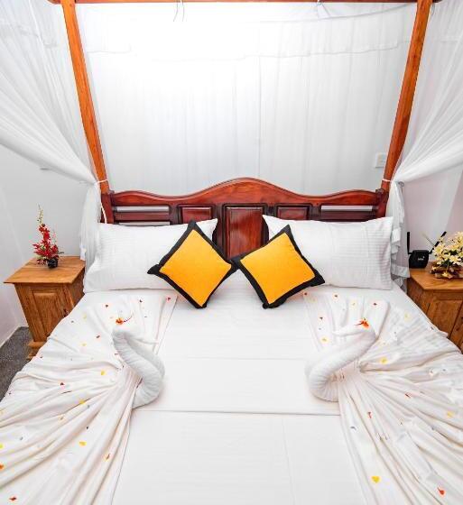 膳宿费 Villa Ray White Unawatuna