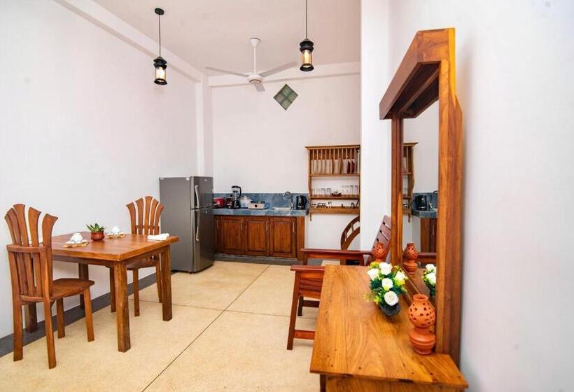 膳宿费 Villa Ray White Unawatuna