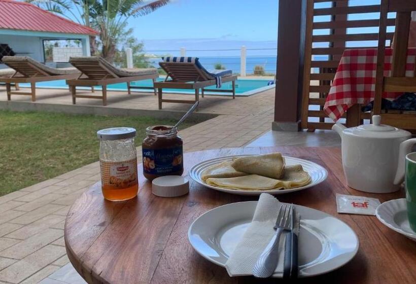 تختخواب و صبحانه Nosy Bay View