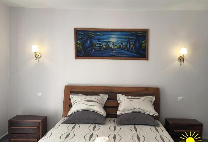 تختخواب و صبحانه Nosy Bay View