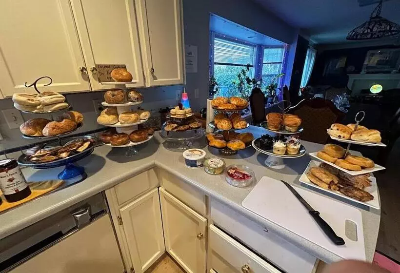 تختخواب و صبحانه Comfy Sleep With Breakfast