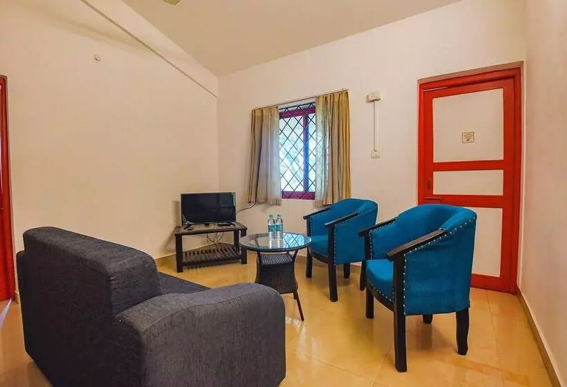 ホテル Fabexpress Shraddha Botique Villa, Porvorim