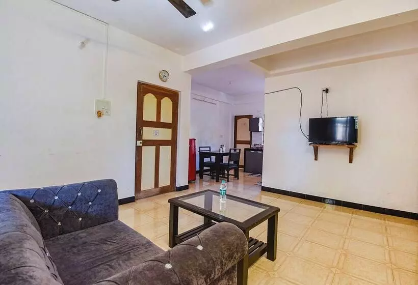 ホテル Fabexpress Shraddha Botique Villa, Porvorim