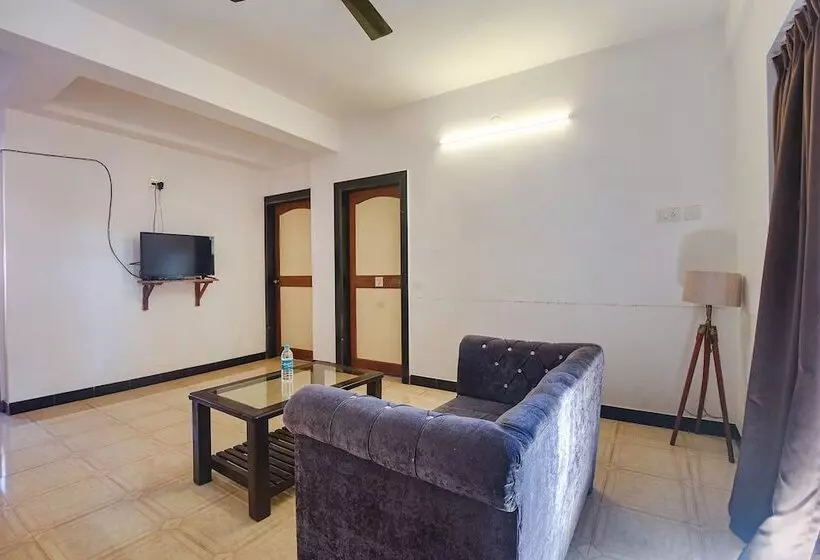 ホテル Fabexpress Shraddha Botique Villa, Porvorim