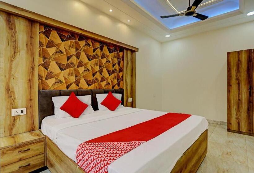 호텔 Oyo Flagship 70239  Seema