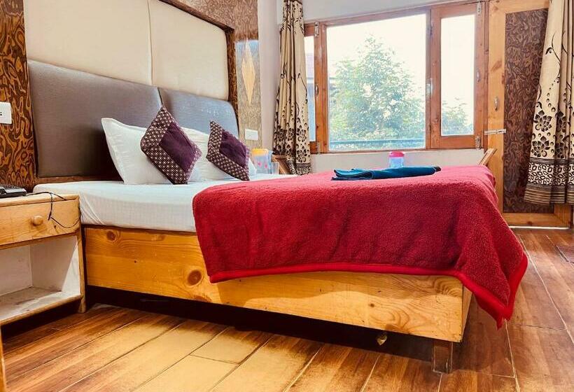 Pensão Solitaire Manali