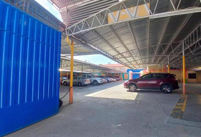 هتل Monte Roraima