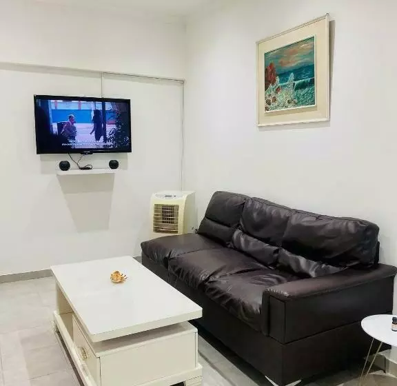 ペンション Airport Royal Guest House