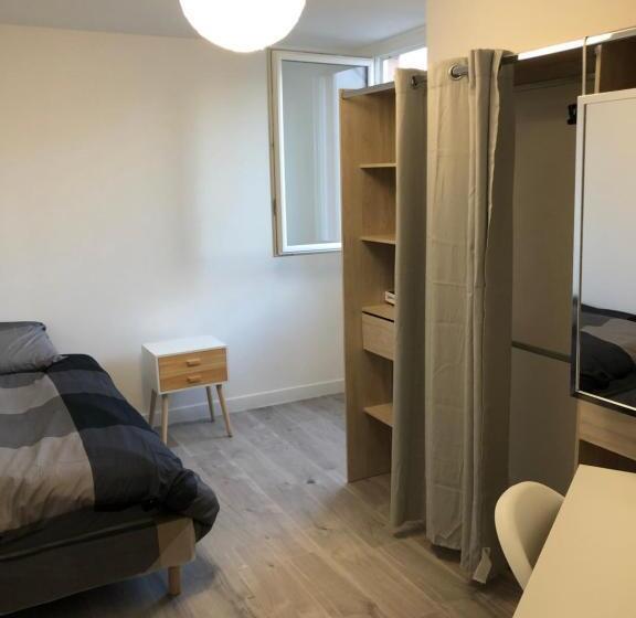 تختخواب و صبحانه Evry Time