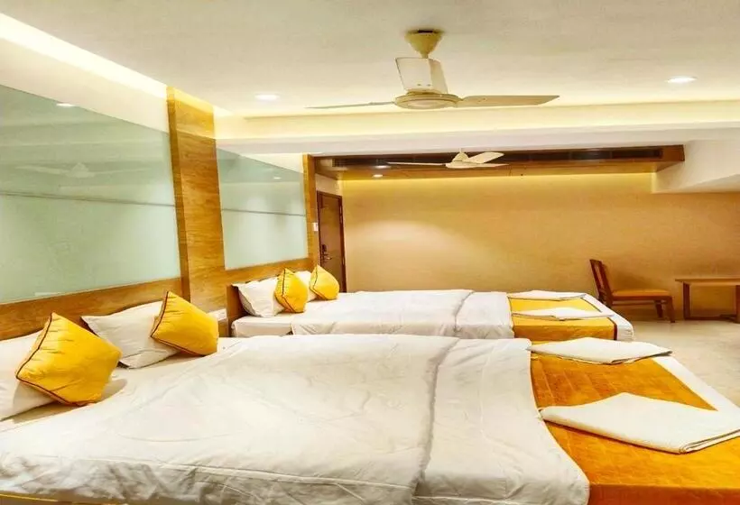 The Paradise Hotel   Luxury Stay