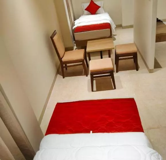 The Paradise Hotel   Luxury Stay