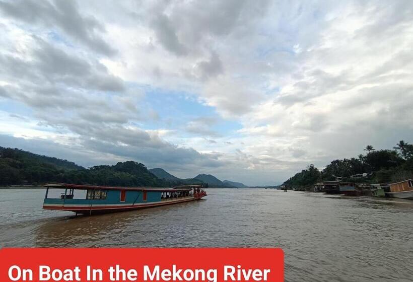 בית מלון כפרי Mekong Chidlatda Villa