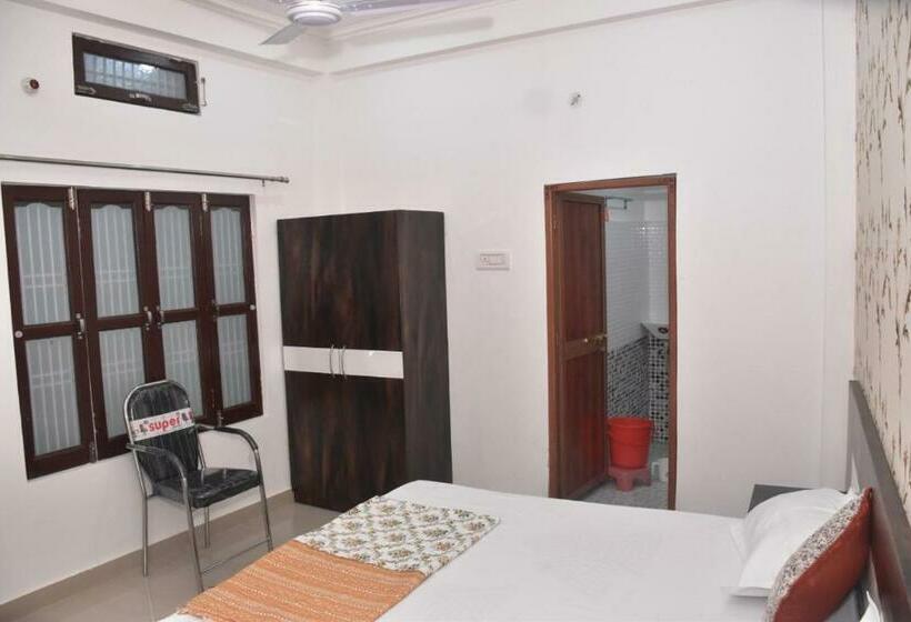 펜션 Shree Gorakhnath Guest House