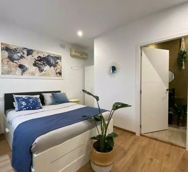 ユースホステル Hostal Orange Vibes