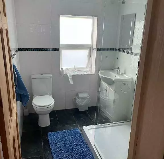 Retkeilymaja Shakers Inn