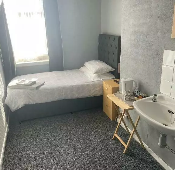 Retkeilymaja Shakers Inn