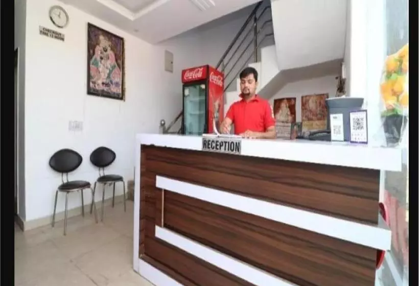 ホテル Ganga Guest House By Wb Inn