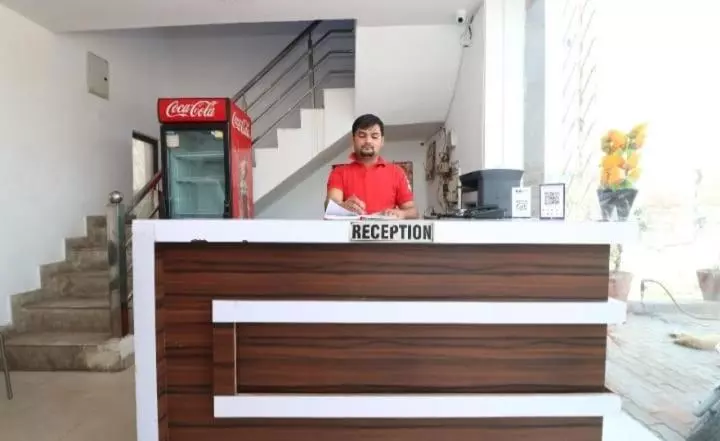 ホテル Ganga Guest House By Wb Inn