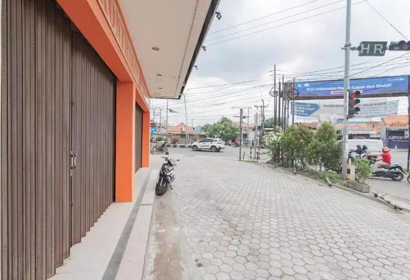 هتل Koolkost Near Stikes Cirebon