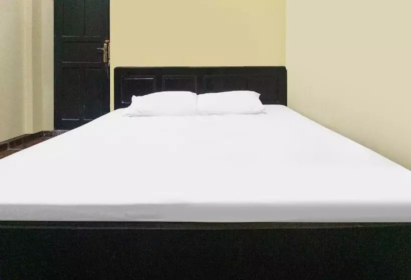 ホテル Oyo 91855 Big  Kendari