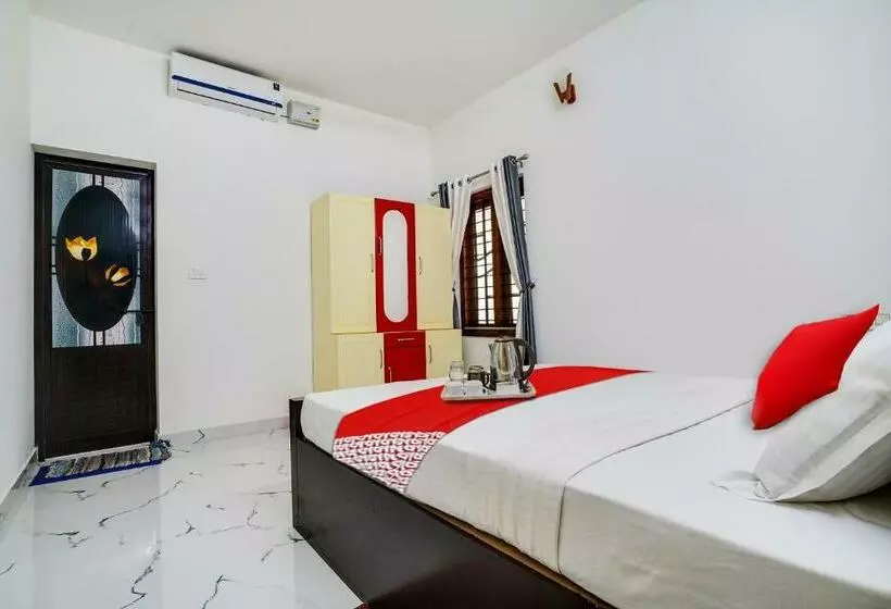 ホテル Oyo Flagship 70227 Vaishnavam Residency