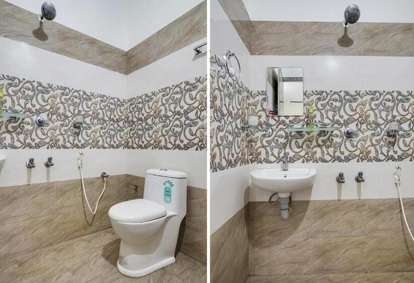 Hotel Oyo Flagship 70227 Vaishnavam Residency