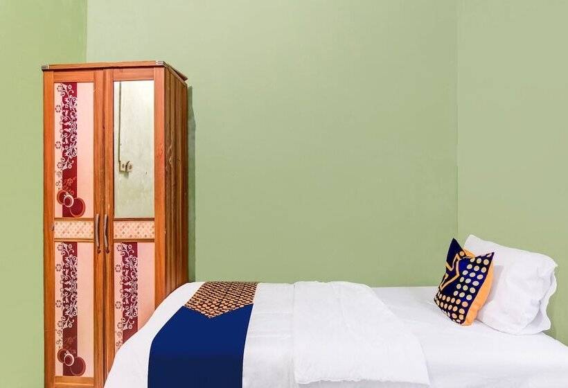 فندق Spot On 91875 Nayla Homestay Syariah Near Koro Koro Panam, Karaoke, Pool, & Cafe