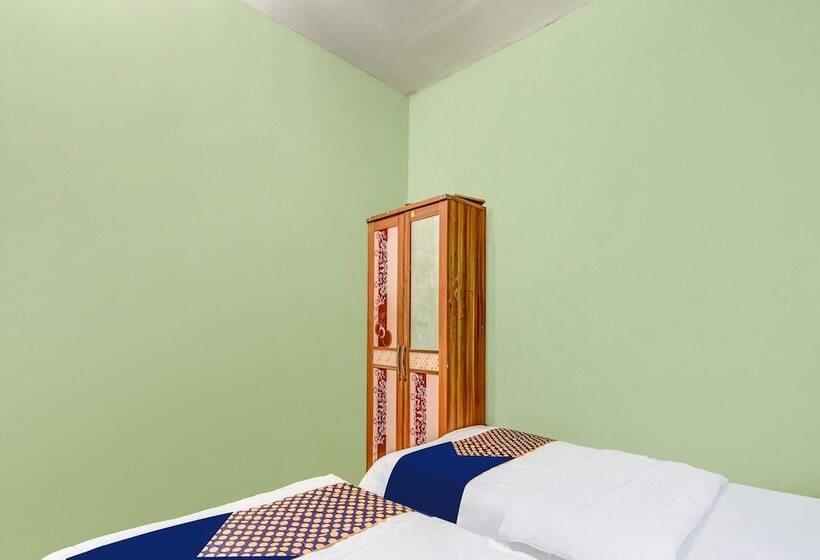 فندق Spot On 91875 Nayla Homestay Syariah Near Koro Koro Panam, Karaoke, Pool, & Cafe