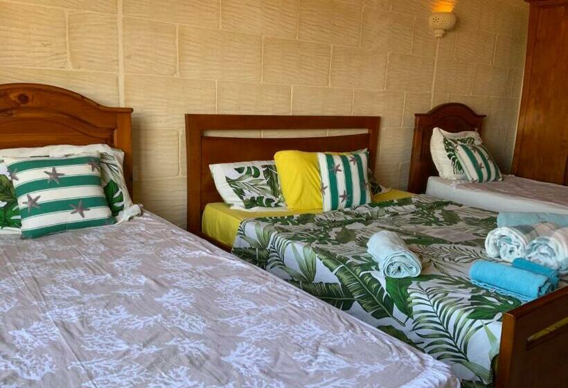 ペンション Tan Nanna Tropical Guesthouse With Spacious Pool