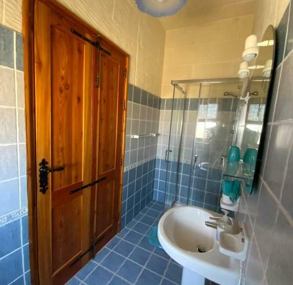 ペンション Tan Nanna Tropical Guesthouse With Spacious Pool