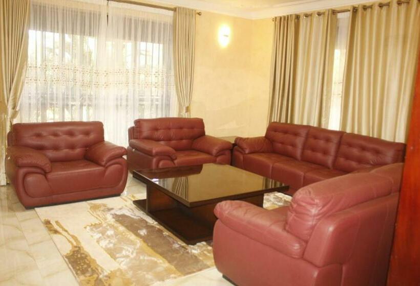 پانسیون Terezina Guest House And Holiday Home Pakwach Uganda