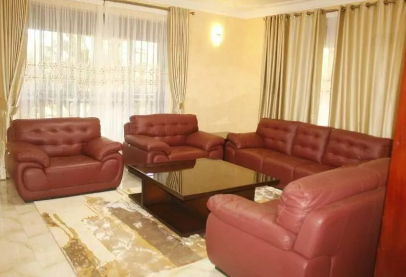 پانسیون Terezina Guest House And Holiday Home Pakwach Uganda