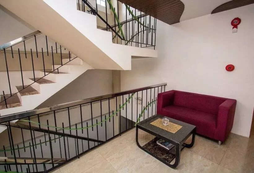 ユースホステル Kayong S Inn