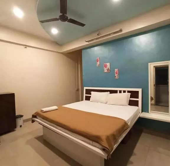 پانسیون Malwade Motel