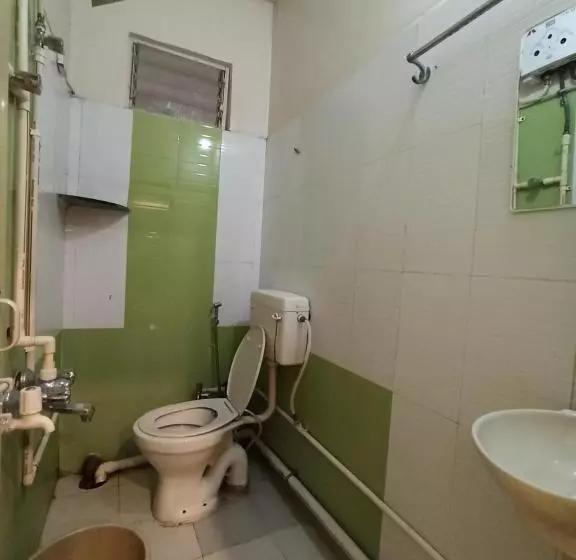 پانسیون Malwade Motel