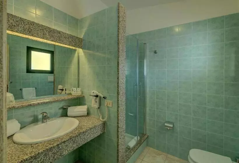 Residence Con Piscina A Sos Alinos