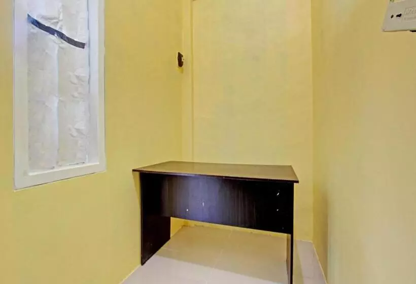 Hotelli Oyo 91818 Papaya Kos