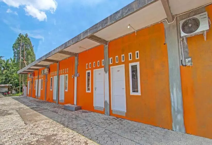 Hotelli Oyo 91818 Papaya Kos