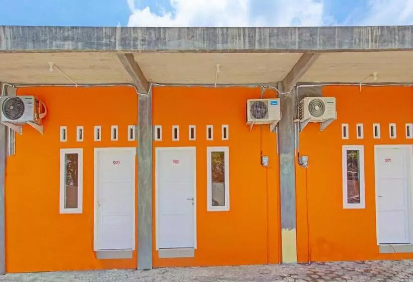 Hotelli Oyo 91818 Papaya Kos