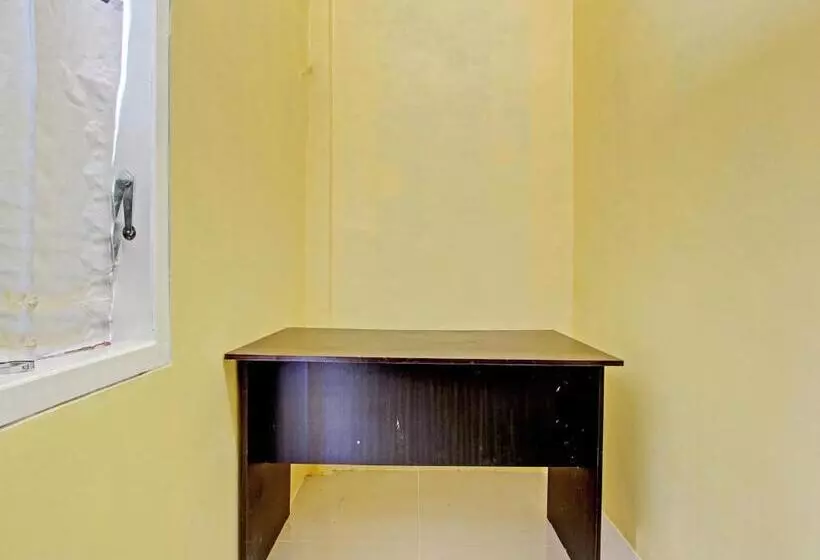 Hotelli Oyo 91818 Papaya Kos